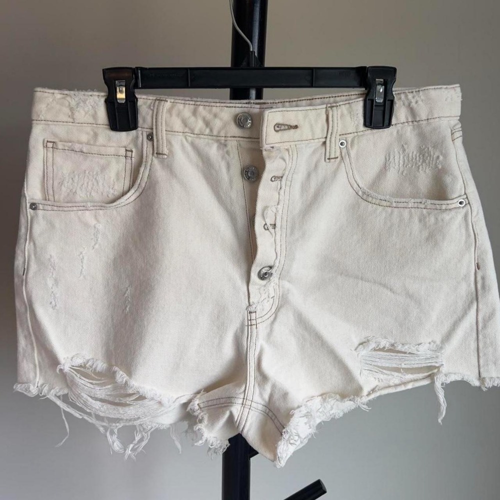 Wild Fable High Rise Off-White Distressed Denim Jorts